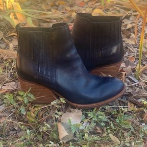 Size 10 Kirk-Ease Ankle Boot